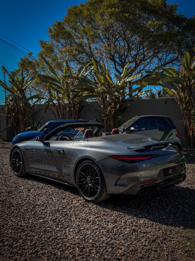 Mercedes-Benz SL63 AMG — foto 13